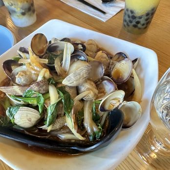 A.Bento - fresh clams, all opened and not gritty - Taiwanese Near Me - Vancouver, British Columbia