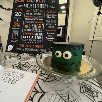 Dangling Carrot Confections - Bakeries Near Me - Santa Clarita, California
