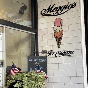 Meggie’s Ice Cream - an ice cream shop - Ice Cream & Frozen Yogurt Near Me - Union City, New Jersey Meggie’s Ice Cream - an ice cream shop - Ice Cream & Frozen Yogurt Near Me - Union City, New Jersey