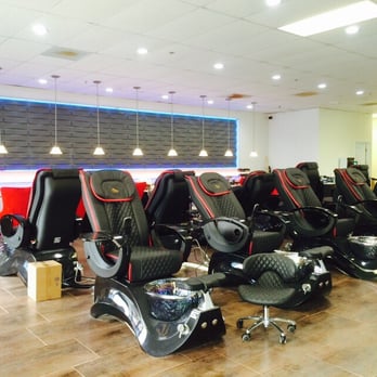 Nail Bar - These spa seats are amaze-balls!!!! - Nail Salons Near Me - Menifee, California