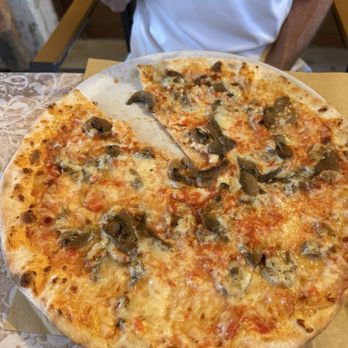 Hotel Vecellio - Phenomenal Pizza - Hotels & Travel Near Me - Venezia, 34