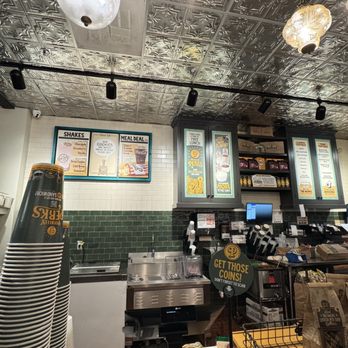 Potbelly Sandwich Shop - Sandwiches Near Me - Orlando, Florida Potbelly Sandwich Shop - Sandwiches Near Me - Orlando, Florida