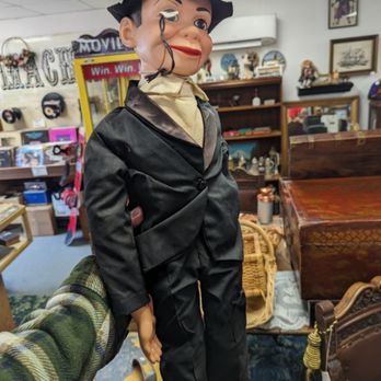 Tenino Time Machine - Antiques Near Me - Tenino, Washington