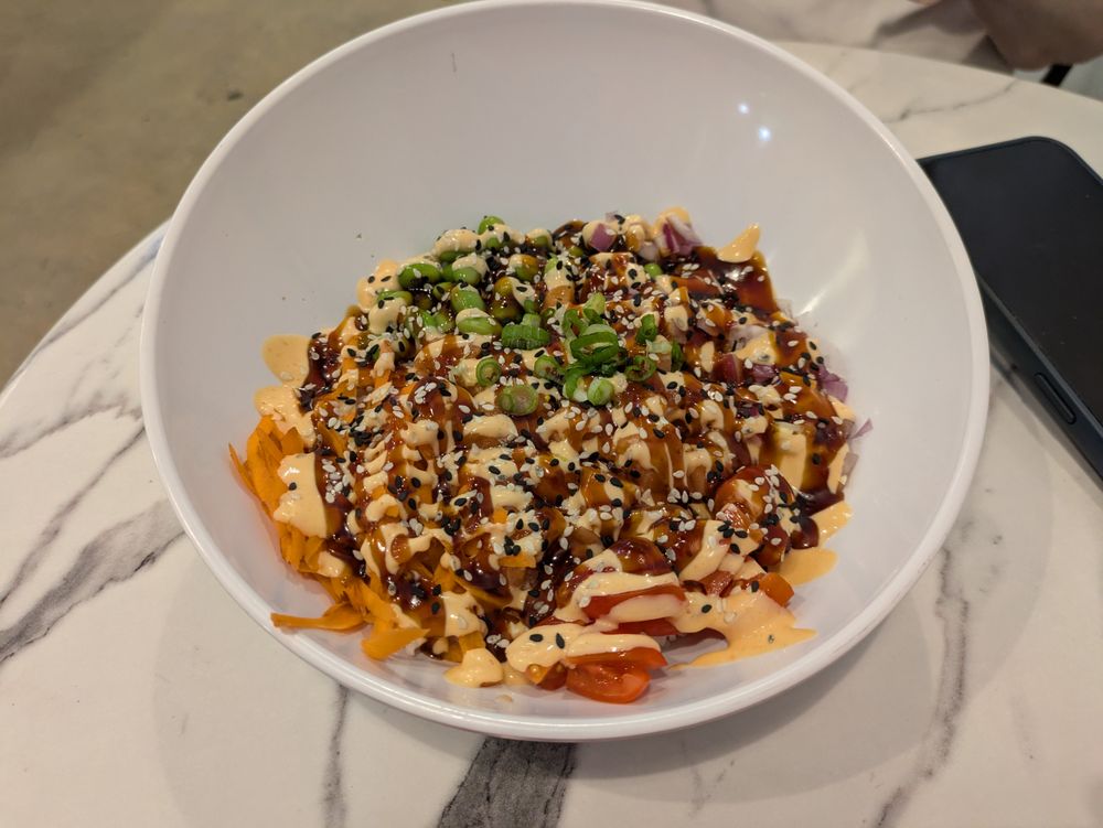 Joï Poke & Sushi Logo