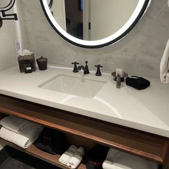 Hotel Paso Del Norte Autograph Collection - Sink area - Hotels Near Me - El Paso, Texas Hotel Paso Del Norte Autograph Collection - Sink area - Hotels Near Me - El Paso, Texas