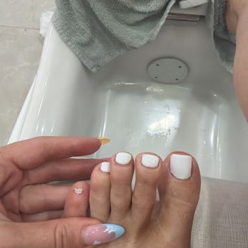 LV's Nails And Spa - Nail Salons Near Me - San Diego, California