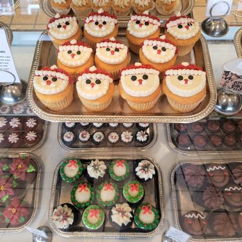 Kim's Kakery, Bakery & Cafe - seasonal cupcakes - Bakeries Near Me - Indianapolis, Indiana