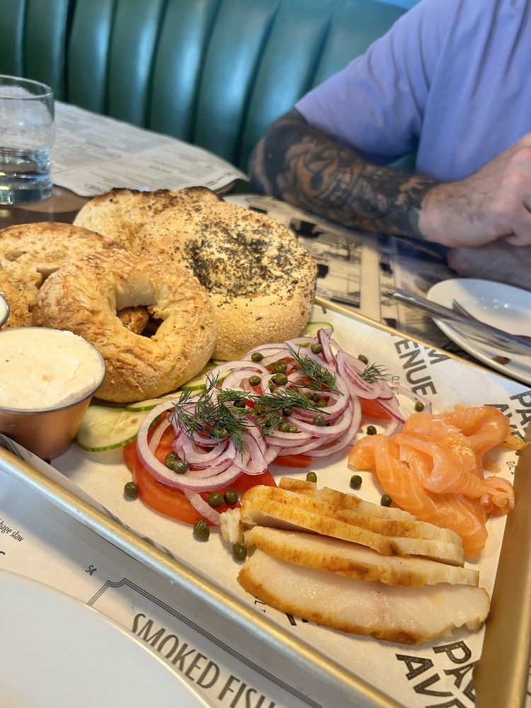 Palm Avenue Deli
