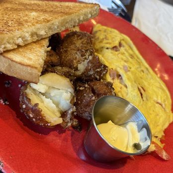 Pioneer Bakery Cafe - Western Omelet Plate - Coffee & Tea Near Me - Kirkwood, Missouri Pioneer Bakery Cafe - Western Omelet Plate - Coffee & Tea Near Me - Kirkwood, Missouri