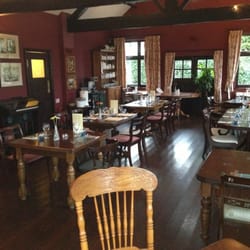 Earl Of Chesterfield Arms - Nice large restaurant room.
