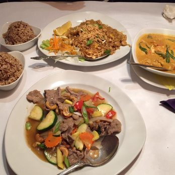 Sala Thai - The main courses (the cashew dish was especially good!) - Thai Near Me - San Diego, California Sala Thai - The main courses (the cashew dish was especially good!) - Thai Near Me - San Diego, California
