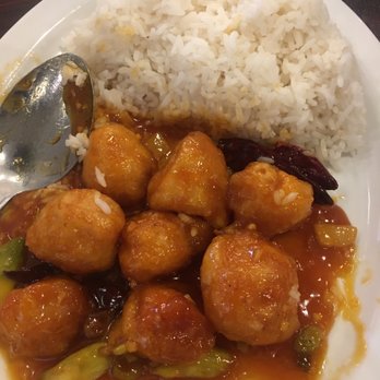 Dim Sum King - General Tso Lunch Combo $7.69 served with fountain drink - Dim Sum Near Me - Bradenton, Florida