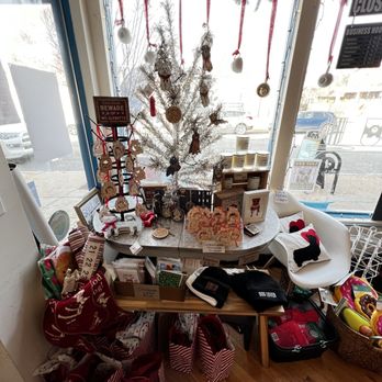 Zoomies Pet Cafe - Gift Shops Near Me - St. Louis, Missouri Zoomies Pet Cafe - Gift Shops Near Me - St. Louis, Missouri