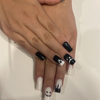 Element Nail Bar - Spooky nail - Nail Salons Near Me - Phoenix, Arizona Element Nail Bar - Spooky nail - Nail Salons Near Me - Phoenix, Arizona