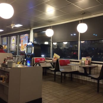 Waffle House - Diners Near Me - Beavercreek, Ohio