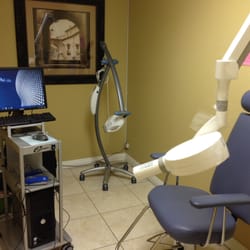 Dentist 4 Uninsured - Digital X Ray system for better diagnosis with less radiation.