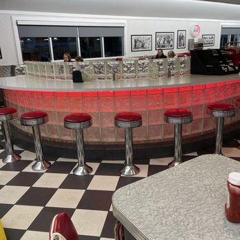 Tom Wahl's Avon - Inside 50's vibe - Burgers Near Me - Avon, New York