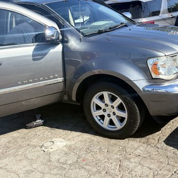 Bryan’s Autobody Works - Body Shops Near Me - Los Angeles, California