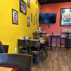 Queen of Sheba Ethiopian restaurant - Inside