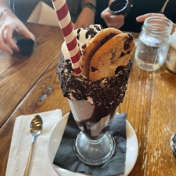Mom's Kitchen & Bar - Cookie Stand milkshake - Bars Near Me - Astoria, New York Mom's Kitchen & Bar - Cookie Stand milkshake - Bars Near Me - Astoria, New York