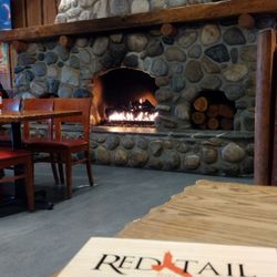 Red Tail Bar & Grill - Love when I get sat near the fire place