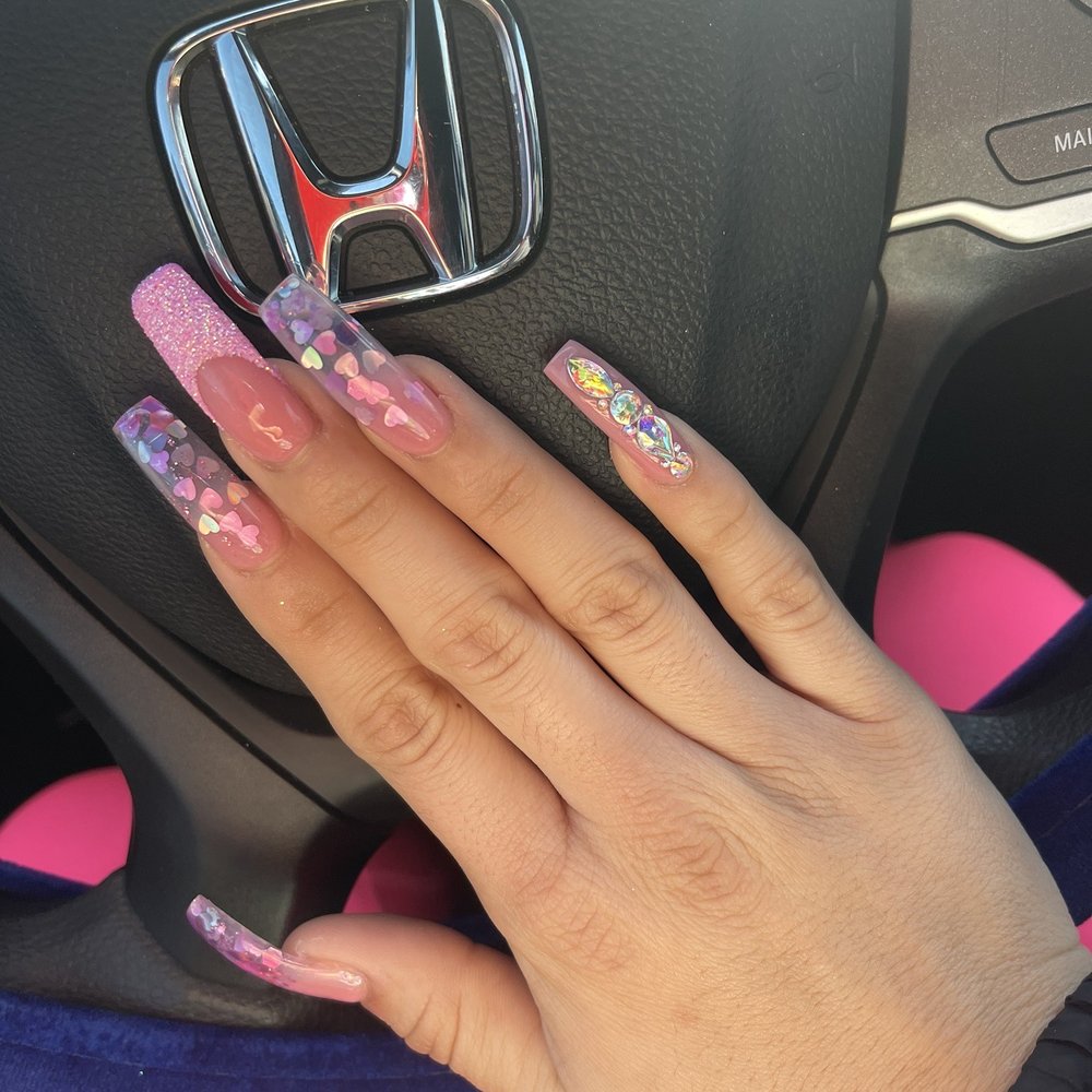 Coco Nail Bar - Nail Salons Near Me - Greensboro, North Carolina