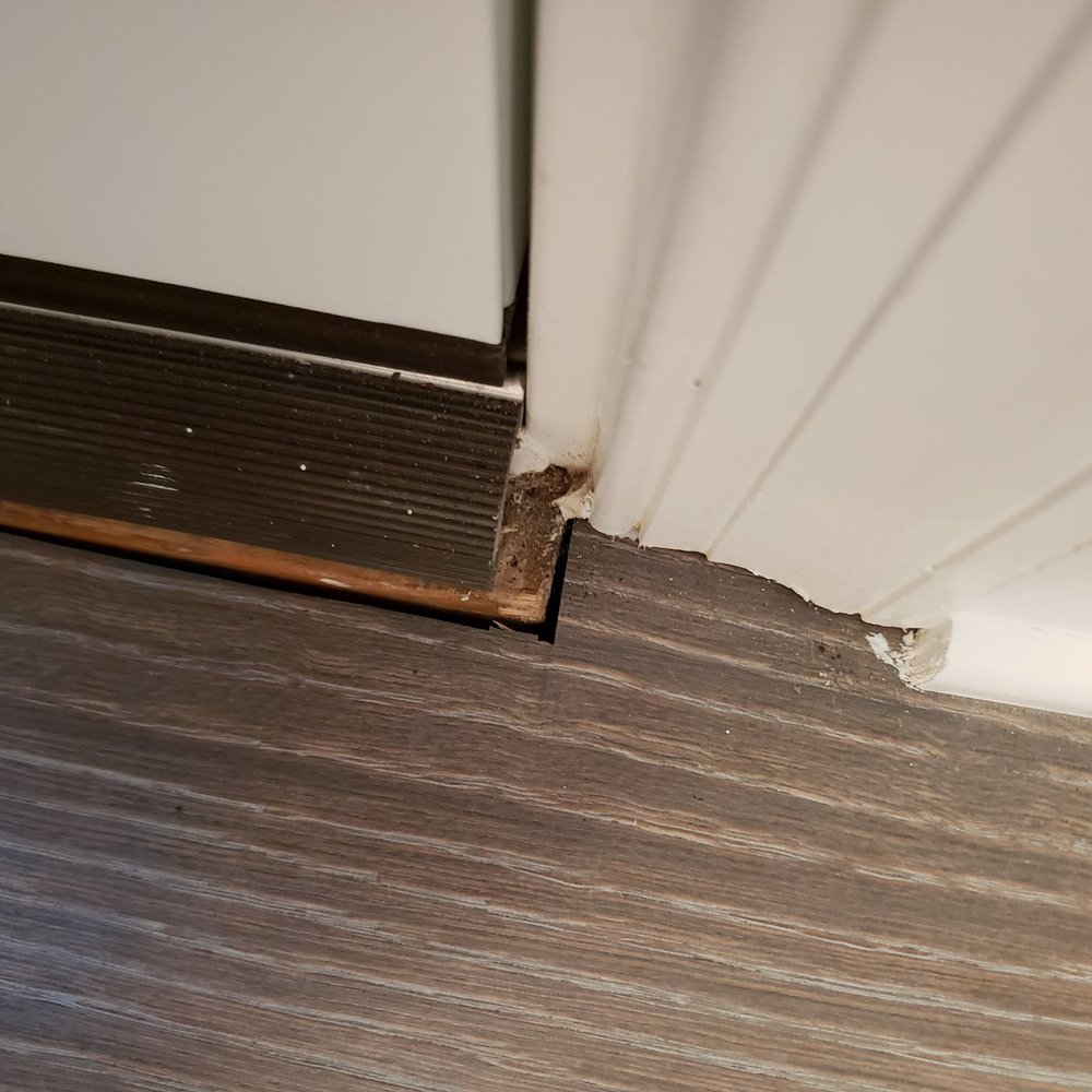 Royal Oaks Flooring - the corner of a room - Flooring Near Me - Gaithersburg, Maryland