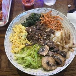 Bibimbap (Bulgogi) Bibimbap (Bulgogi)
