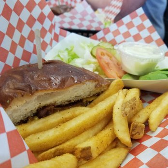 JLB Eatery - Shared/split baskets - Burgers Near Me - Cypress, Texas JLB Eatery - Shared/split baskets - Burgers Near Me - Cypress, Texas