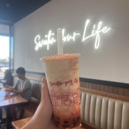 Fresh Strawberry Milk Tea Fresh Strawberry Milk Tea