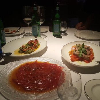 Tatel - See that big red plate of tuna in the middle?  ORDER IT, TRUST ME - Spanish Near Me - Madrid, M