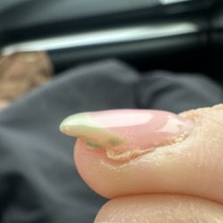Natural Nails & Spa
