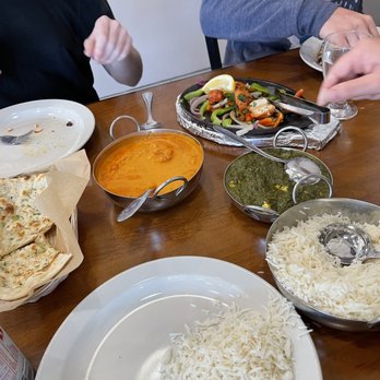 Tandoori Flame - Butter chicken, saag paneer, basmati rice, garlic naan - Indian Near Me - Westley, California Tandoori Flame - Butter chicken, saag paneer, basmati rice, garlic naan - Indian Near Me - Westley, California