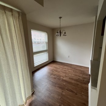 Lee Square Apartments - Kitchen - Apartments Near Me - Falls Church, Virginia