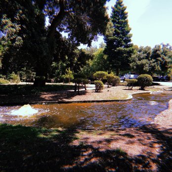 Burgess Park - Duck pond - Parks Near Me - Menlo Park, California