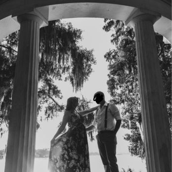 Kraft Azalea Garden - Engagement shot (the pillar arch) - Parks Near Me - Winter Park, Florida