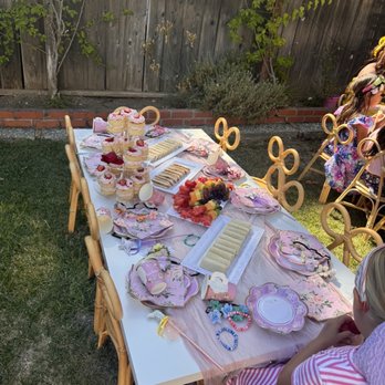 Party On A Cloud Sf - Tables and chairs - Bounce House Rentals Near Me Party On A Cloud Sf - Tables and chairs - Bounce House Rentals Near Me