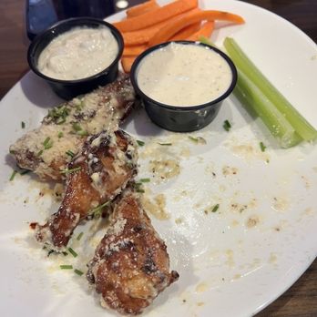 Mellow Mushroom Roanoke - Cloud 9 wings. Delicious and very tasty. I'm really not a Parmesan fan. But the wings and the cheese, tasted good together. - Pizza Near Me - Roanoke, Virginia Mellow Mushroom Roanoke - Cloud 9 wings. Delicious and very tasty. I'm really not a Parmesan fan. But the wings and the cheese, tasted good together. - Pizza Near Me - Roanoke, Virginia