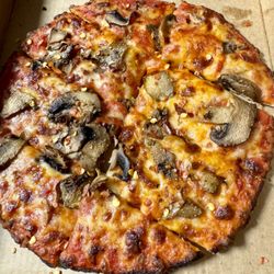 Personal mushroom with no extra sauce