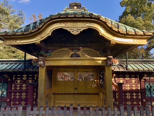 Ueno Toshogu Shrine by null