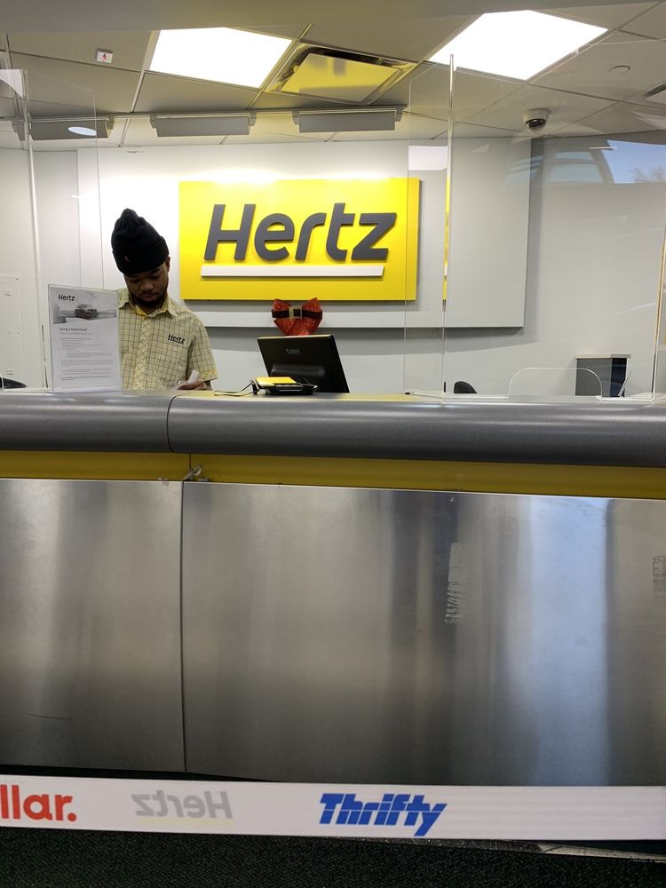 HERTZ RENT A CAR Updated August 2024 10 Photos & 103 Reviews 30 Park Plz, Boston