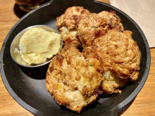 Lazy Dog Restaurant & Bar by null