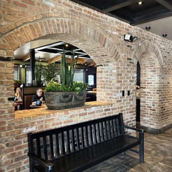 Cheddar's Scratch Kitchen - Inside - Comfort Food Near Me - Centerville, Ohio