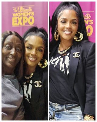 Donald E. Stephens Convention Center by null