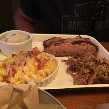 Bethany Blues - Brisket and pulled pork combo meal with deluxe mac and cheese and mashed potatoes - American Near Me - Lewes, Delaware