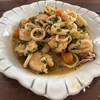 Volpe’s - Calamari and shrimp - Italian Near Me - Charleston, South Carolina