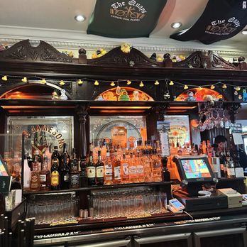 Quays Bar - Irish Near Me - Dublin, D