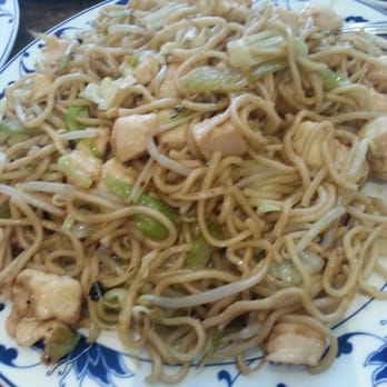 The Jade Restaurant - Chicken chow mein - Chinese Near Me - Visalia, California The Jade Restaurant - Chicken chow mein - Chinese Near Me - Visalia, California