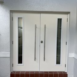 Carbonneau's Windows & Doors - Front door install.