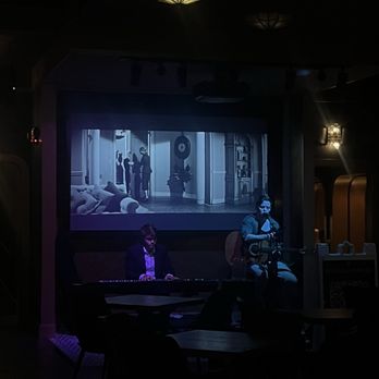 Goodfellas Pizzeria - Gulch - Live Music w/ Movie Background - Pizza Near Me - Nashville, Tennessee